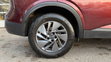 Nissan Qashqai 1.3 DiG-T MH Acenta Premium 5dr Petrol Hatchback